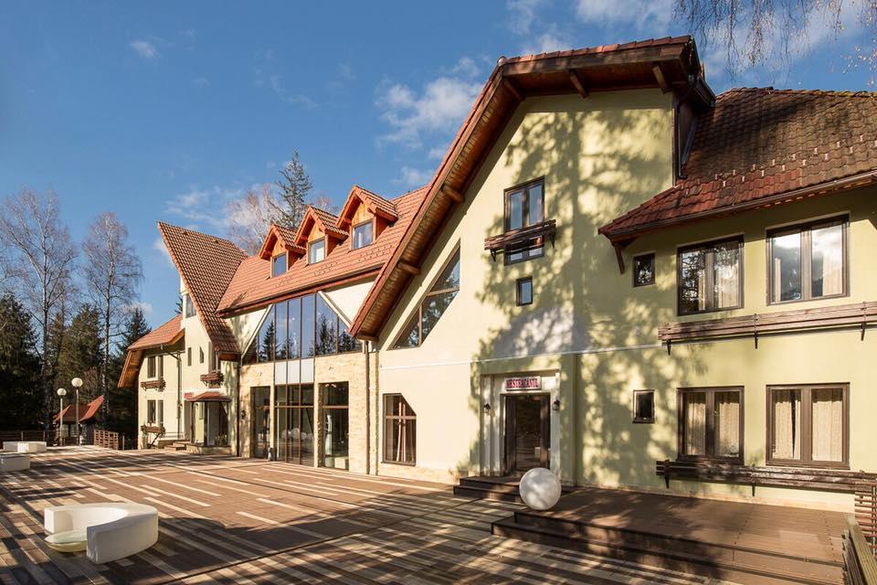 Hotel Vila Pinul Si Mesteacanul Poiana Brașov Exterior foto