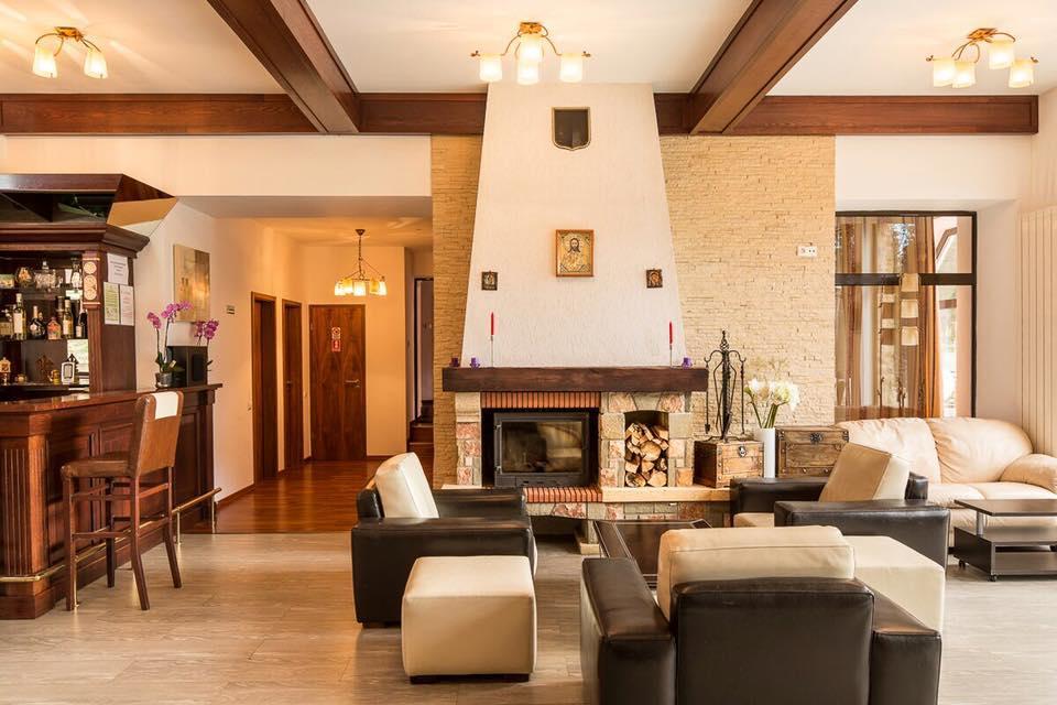 Hotel Vila Pinul Si Mesteacanul Poiana Brașov Exterior foto